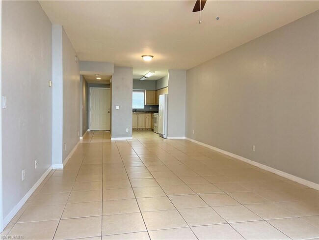 Foto del edificio - 3304 Skyline Blvd