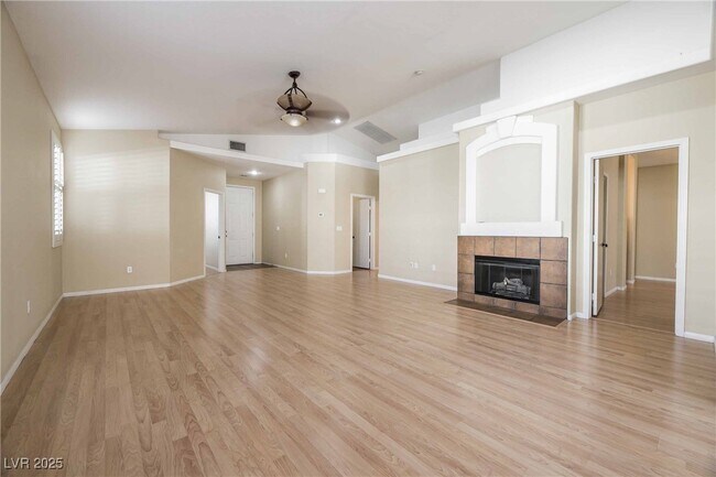 Building Photo - 53 Blaven Dr