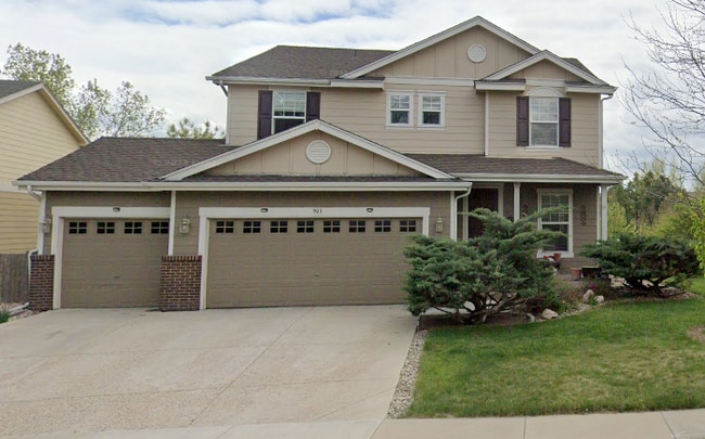 Building Photo - 903 Saddlebrook Ln