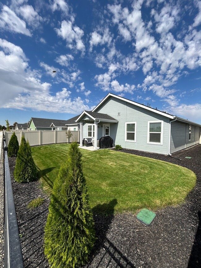 Building Photo - 11049 W Hidden Pt St