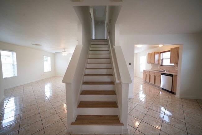 Building Photo - 9519 Deep Valley Dr