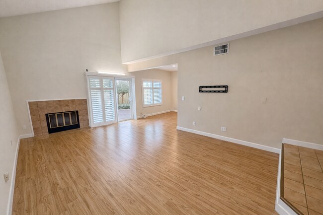 Foto del edificio - 4773 Mallard Common