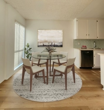 Interior Photo - 1310 Wellesley Ave