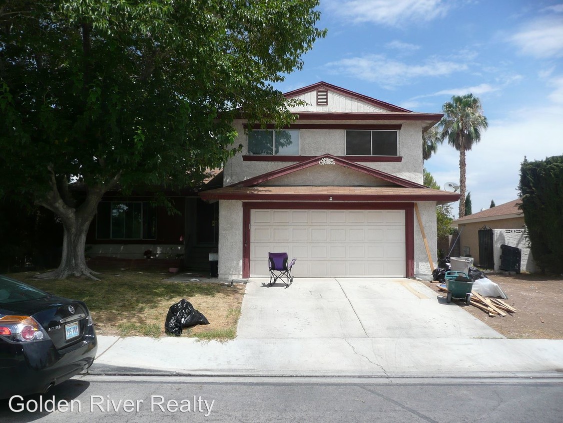 Primary Photo - 5662 Ibanez Ave