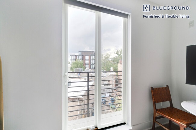 Building Photo - 816 Potomac Ave SE