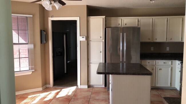 Foto del edificio - COMING SOON!