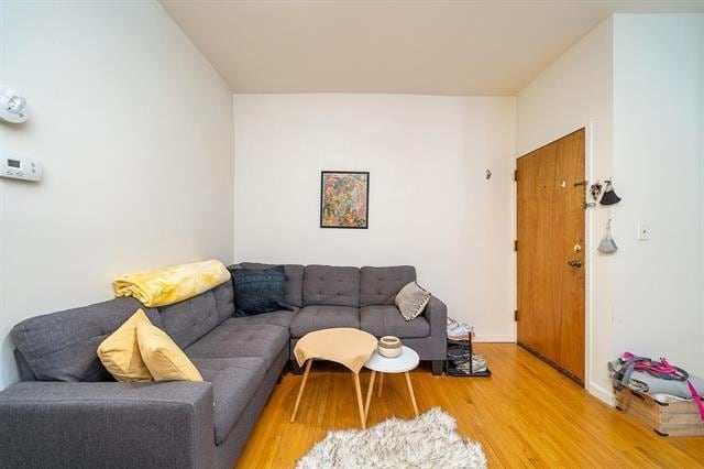Foto del edificio - 711 Willow Ave