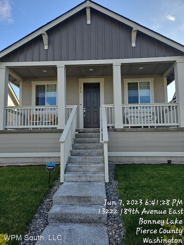 3 br, 1.5 bath House 13218 189th Ave E House Rental in Bonney Lake