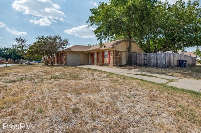 Building Photo - 3 br, 2 bath House - 3917 Springside Dr.