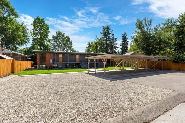 Rear of Building and Parking area. - 830 W Ridenbaugh St