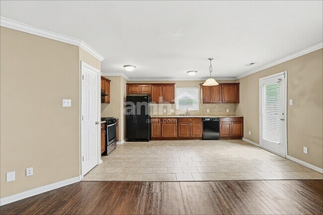 Foto del edificio - 4120 Salem Springs Ct