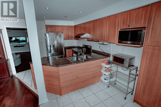 Building Photo - 945 Mandolin Pl