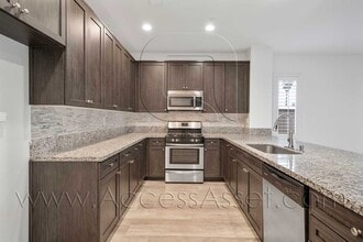 Building Photo - 30022 Cottage Ln