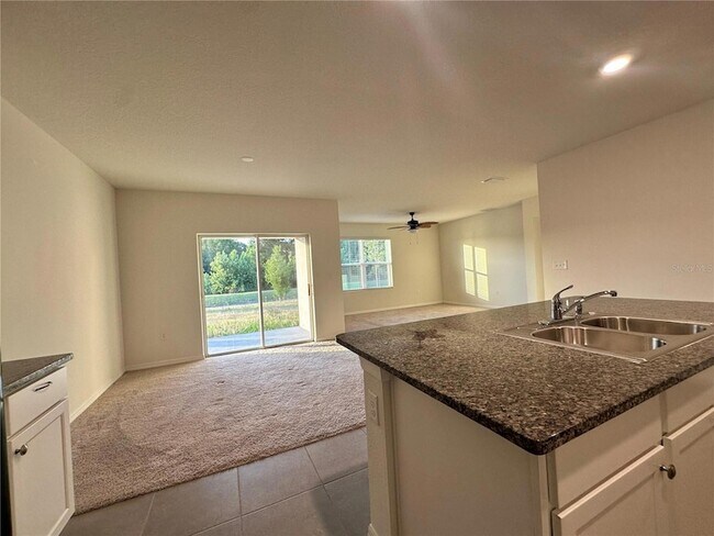 Building Photo - 35525 Stella Vast Dr