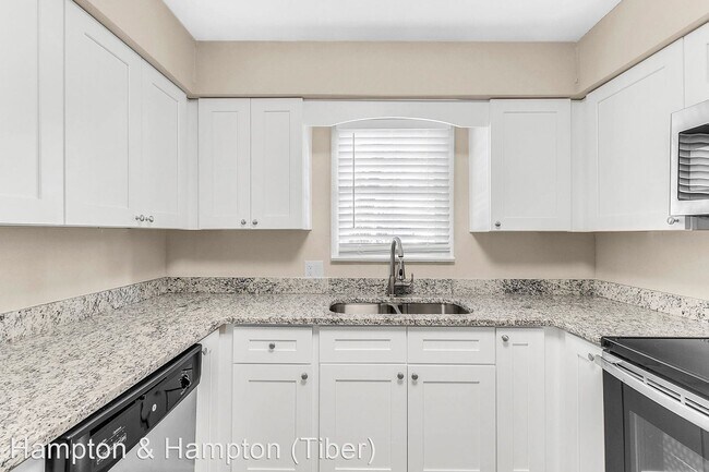 Building Photo - 4 br, 2 bath House - 1 BAY RIDGE LOOP