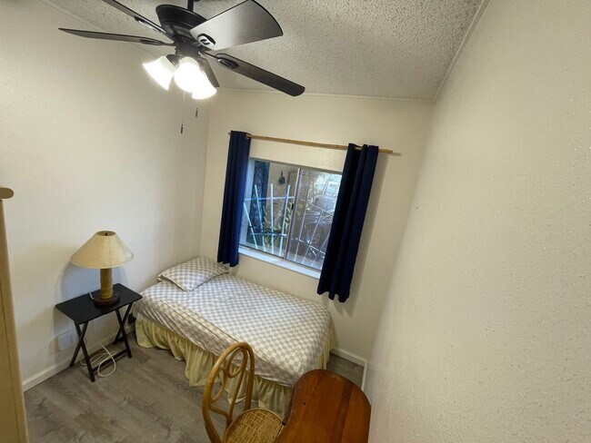 Building Photo - 1120 Pua Ln