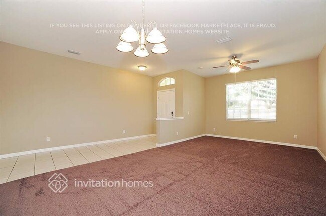 Foto del edificio - 5015 Lakehurst Ct