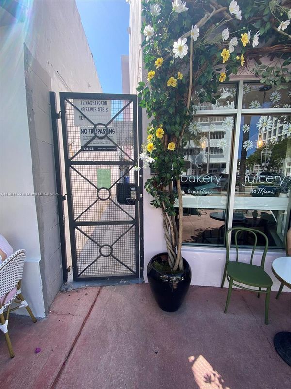 Foto principal - 540 Washington Ave