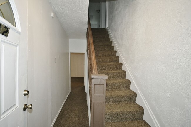 Foto del edificio - Charming 3-Bedroom Home in North Braddock ...