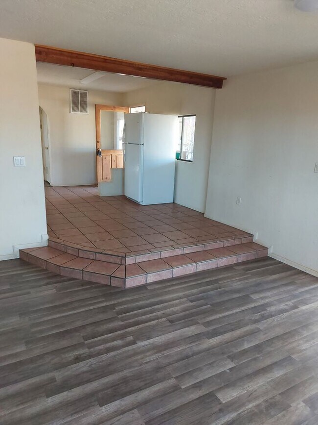 Foto del edificio - 3 Bedroom, 2 Bathroom Home in Moriarty, NM
