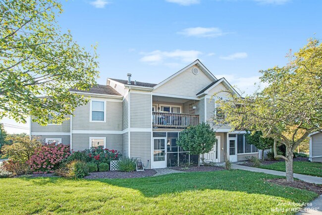 Foto del edificio - 1551 Oakfield Dr