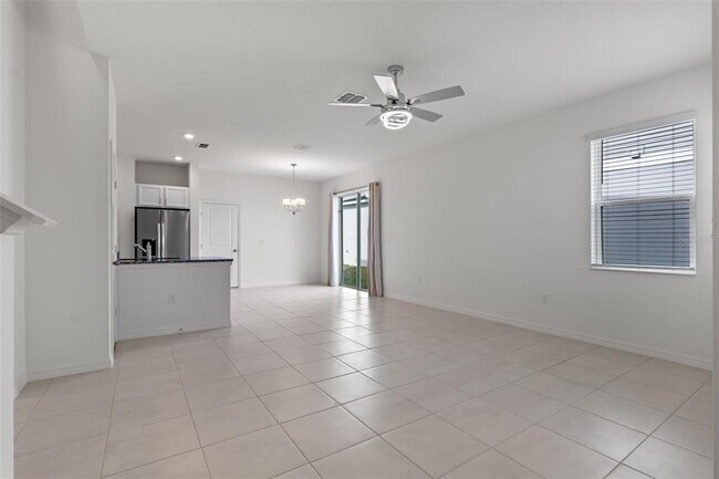 Foto del edificio - 7261 Big Cedar Aly