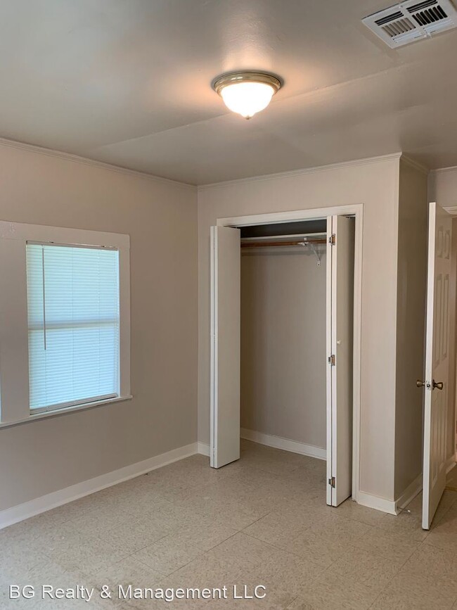 Building Photo - 3 br, 2 bath House - 808 Park Ave