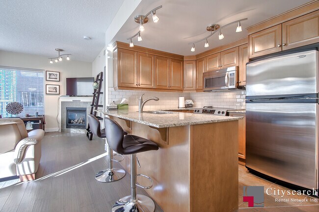 Photo du bâtiment - 920-805 5 Ave SW