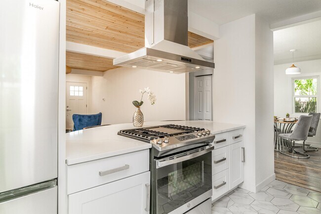 Foto del edificio - 2160 S Logan St