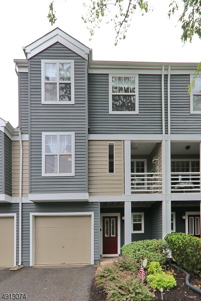Primary Photo - 160 Northfield Rd