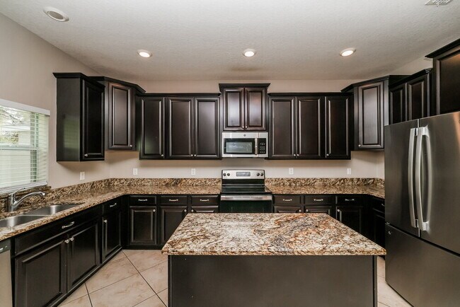 Building Photo - 10705 River Hawk Ln