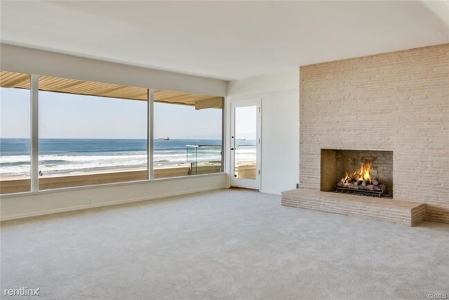 Building Photo - 5 br, 6 bath House - 2722 The Strand