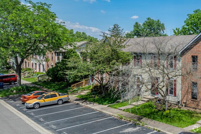 Foto del edificio - 798 Crofton Cir