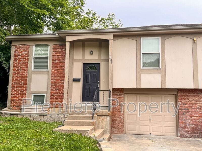 Primary Photo - 3908 Springfield St