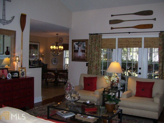 Building Photo - 1048 Greenwillow Dr