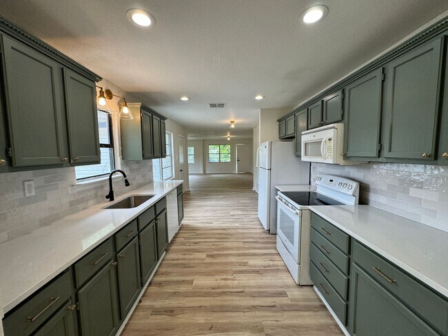 Foto del edificio - 3-Bedroom House for Rent in Copperas Cove