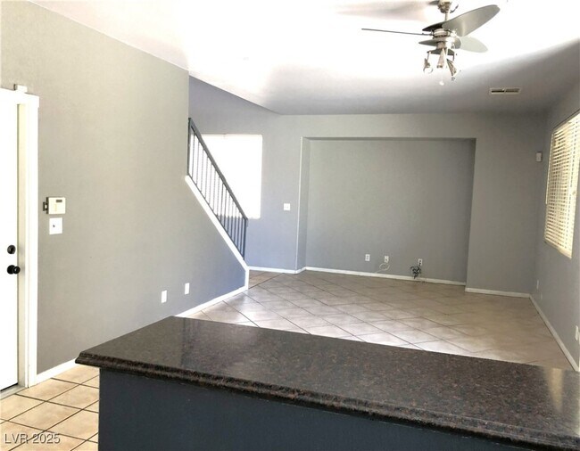 Foto del edificio - 8741 Emsdale Ct