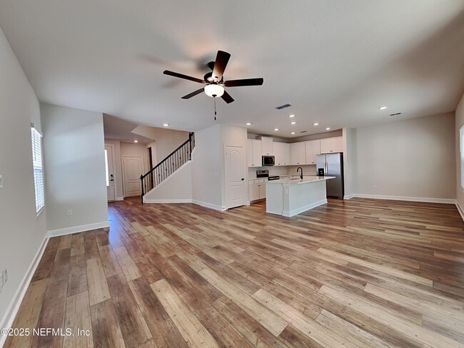 Building Photo - 895 Morgans Treasure Rd