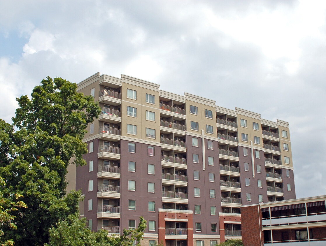 Lake Plaza Condominiums 3BD/2BA FALL 2025 ... - Lake Plaza Condominiums 3BD/2BA FALL 2025 ...