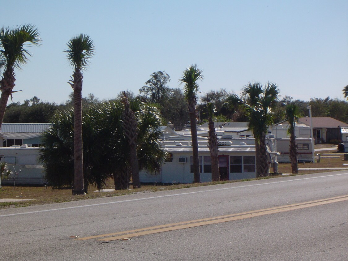 Primary Photo - 10000 State Road 78 W