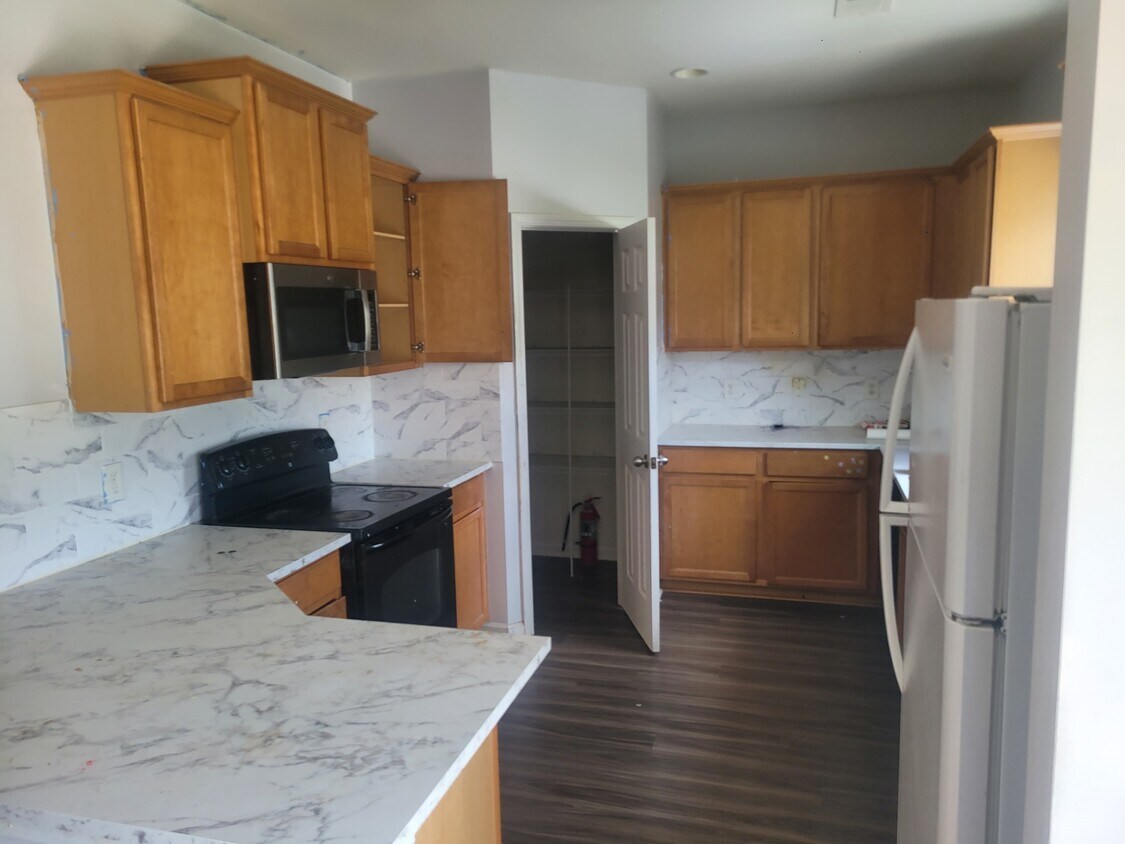 Foto principal - 829 Old Forester Ln