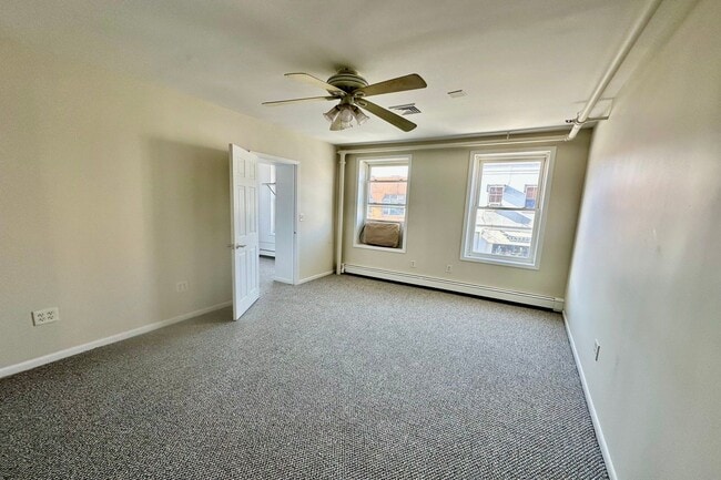 Foto del edificio - 11 N Dean St