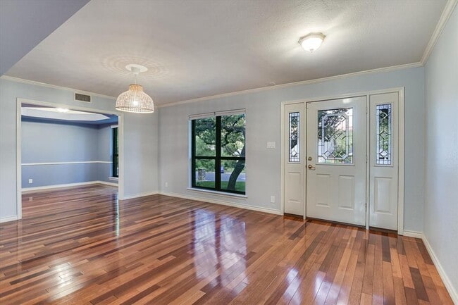 Foto del edificio - 11210 Deadoak Ln