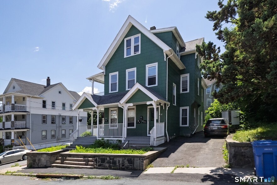 Foto del edificio - 95 Sunnyside Ave