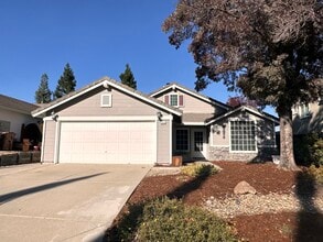 Building Photo - 4976 Mesa Ridge Dr