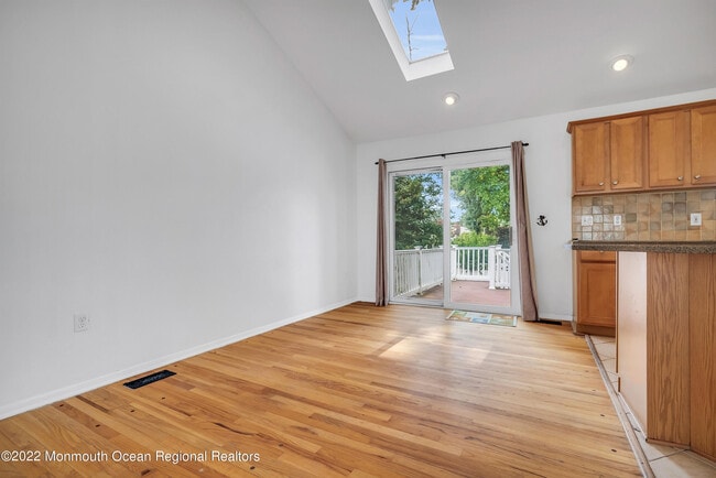 Foto del edificio - 1802 Holbrook St