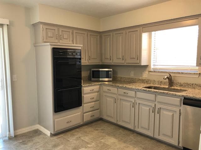 Foto del edificio - 2120 Teakwood Ln
