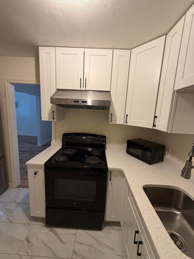 Foto del edificio - 4 Brook Rd