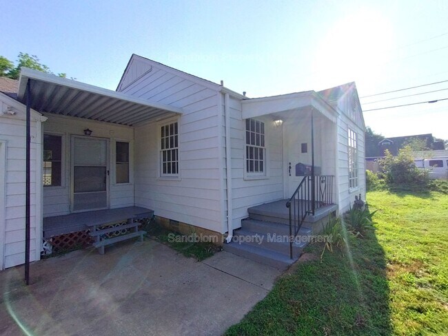 Building Photo - FOR LEASE | Tulsa | $1000 Rent | 2 Bed, 1 ...