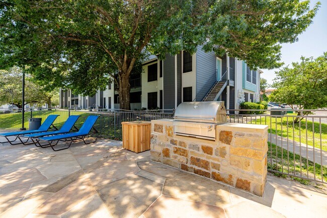 Foto del edificio - Woodhollow Apartments